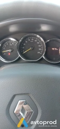 Photo 2 - Renault Logan 2013