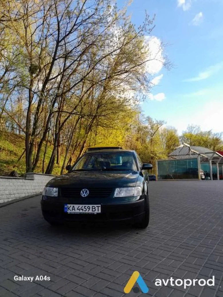 Фото 1 - Volkswagen Passat 1998