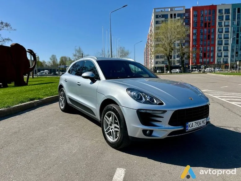 Фото 1 - Porsche Macan 2015