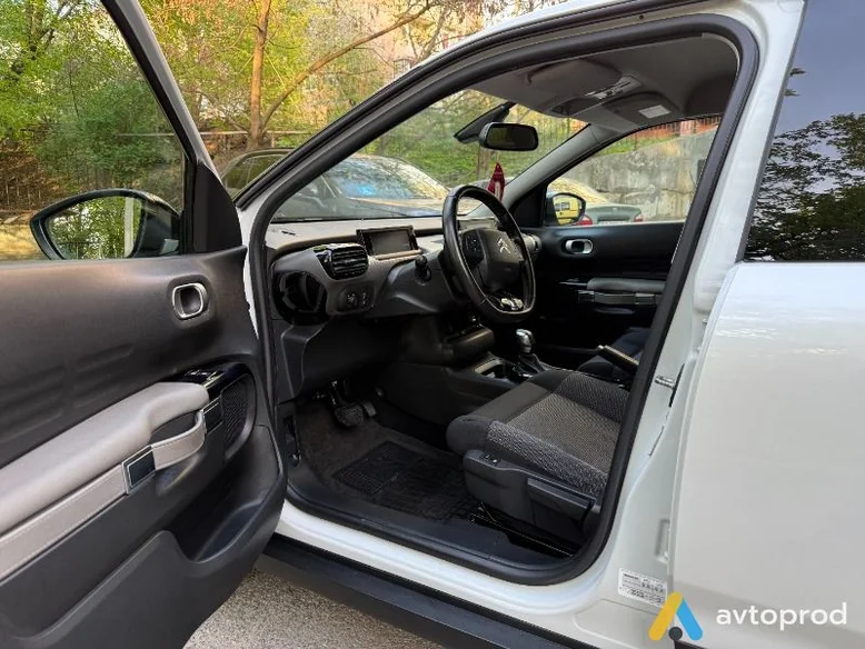 Фото 2 - Citroen C4 2020