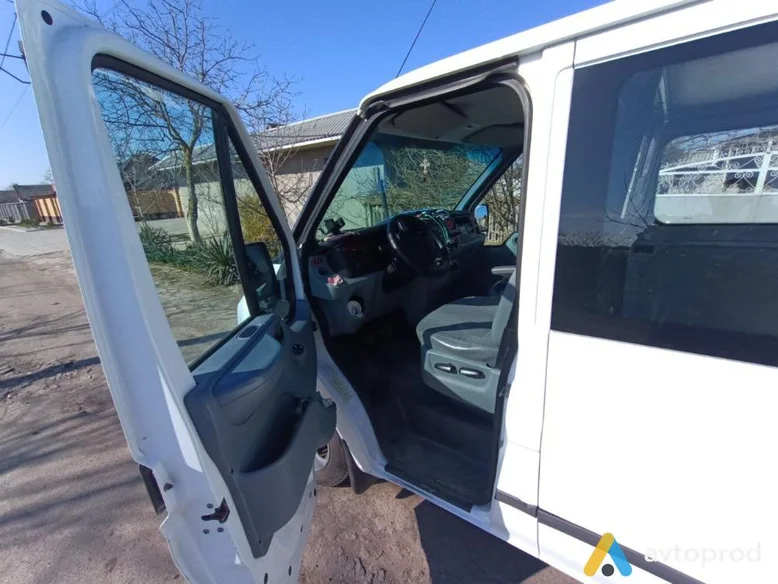 Фото 2 - Ford Transit 2012