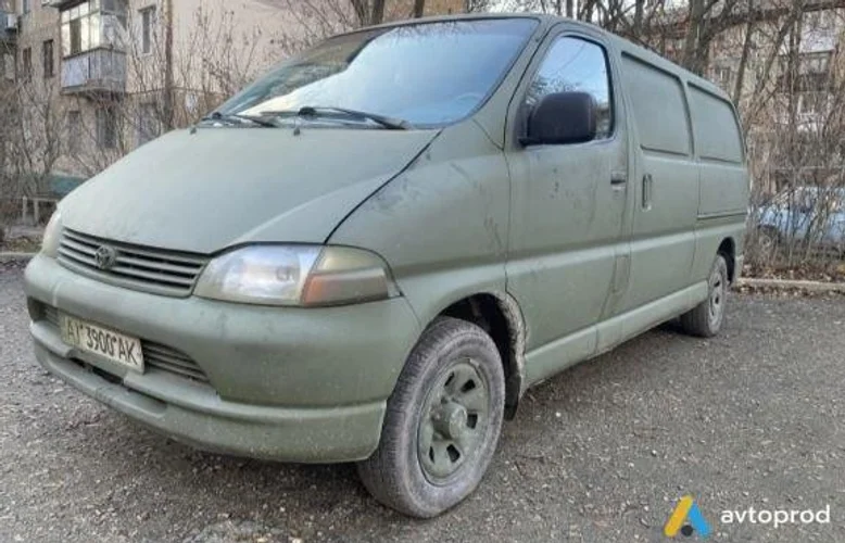 Фото 1 - Toyota Hiace 2003