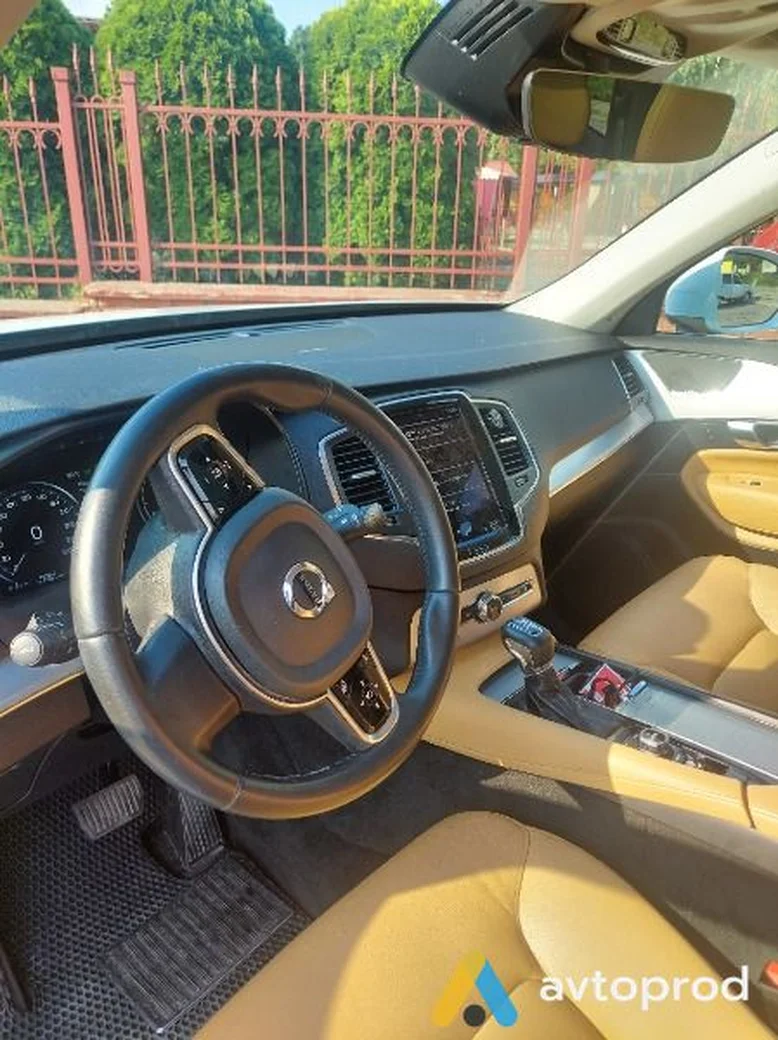 Фото 2 - Volvo XC90 2015