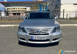 Фото 3 - Lexus LS 2010