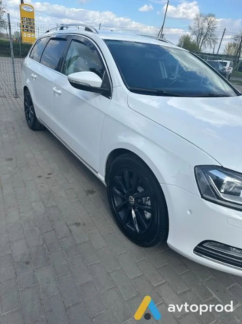 Фото 2 - Volkswagen Passat 2012