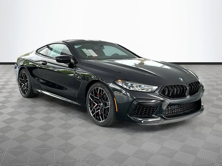 BMW M8 Coupe 2025 - останній модельний рік