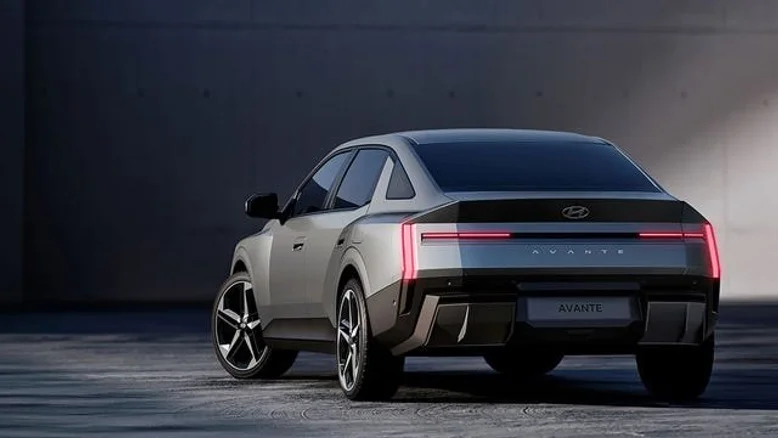 Hyundai Elantra 2027: повне перероблення, «Art of Steel» і зовнішність із наукової фантастики