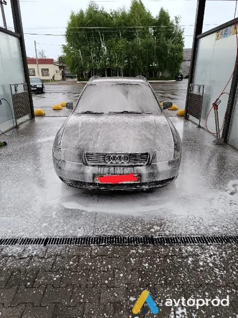 Фото 4 - Audi A4 1997