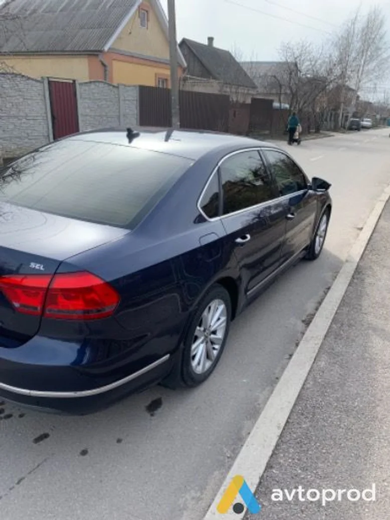 Фото 3 - Volkswagen Passat 2012