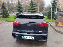 Photo 2 - Kia Niro 2020