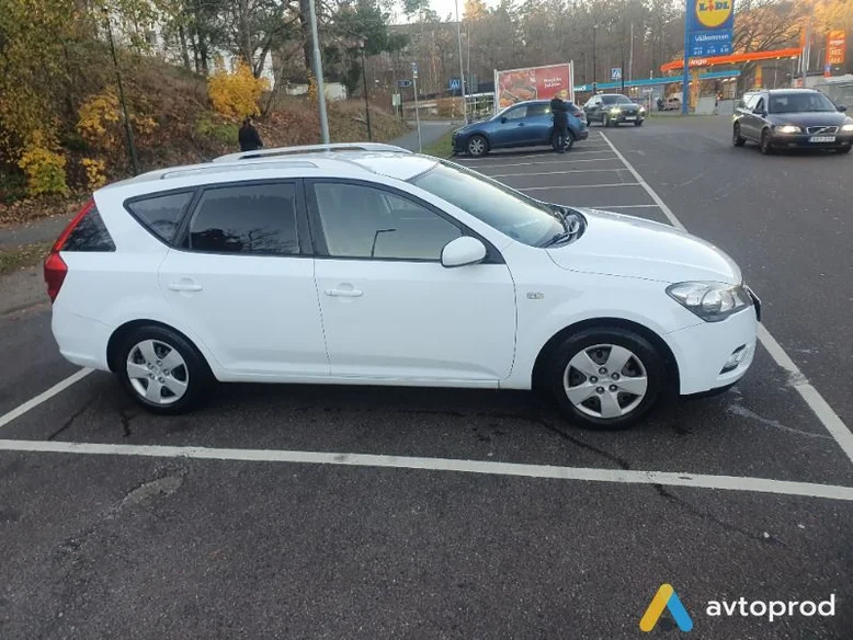 Фото 3 - Kia Cee'd 2009