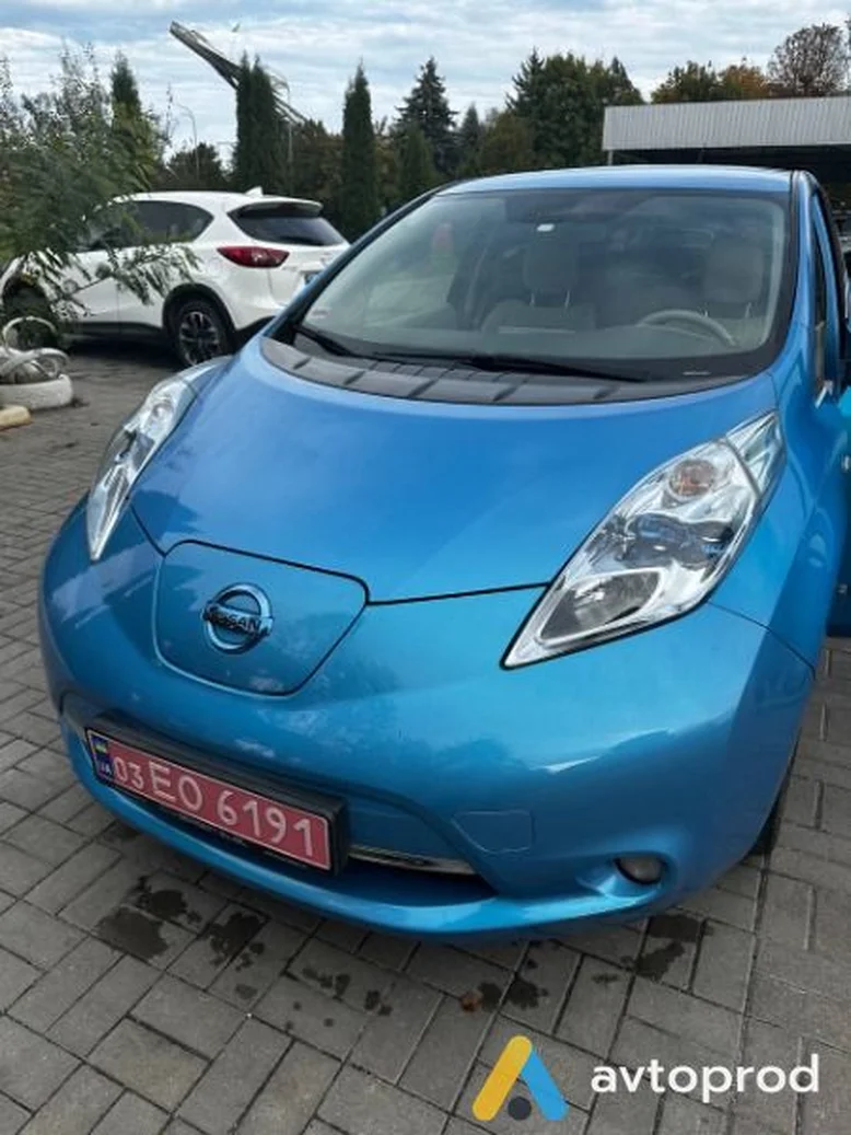 Фото 1 - Nissan Leaf 2012