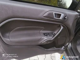 Фото 2 - Ford Fiesta 2014