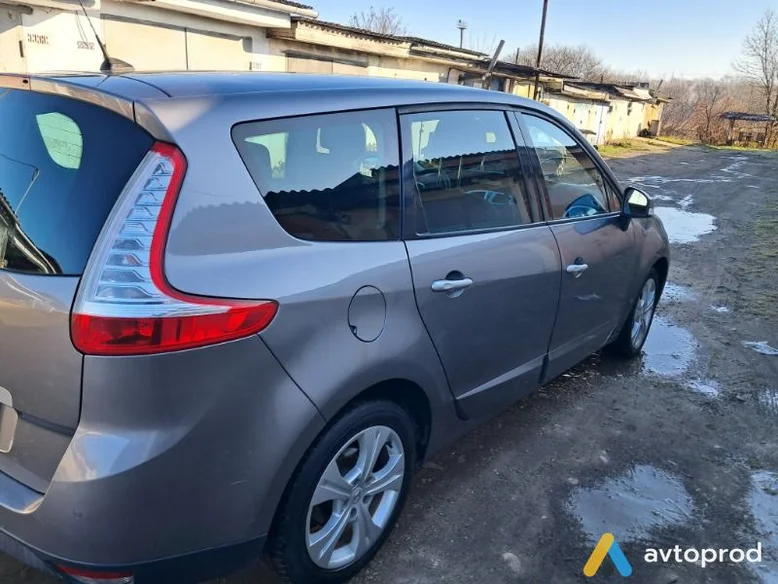 Фото 1 - Renault Scenic 2010