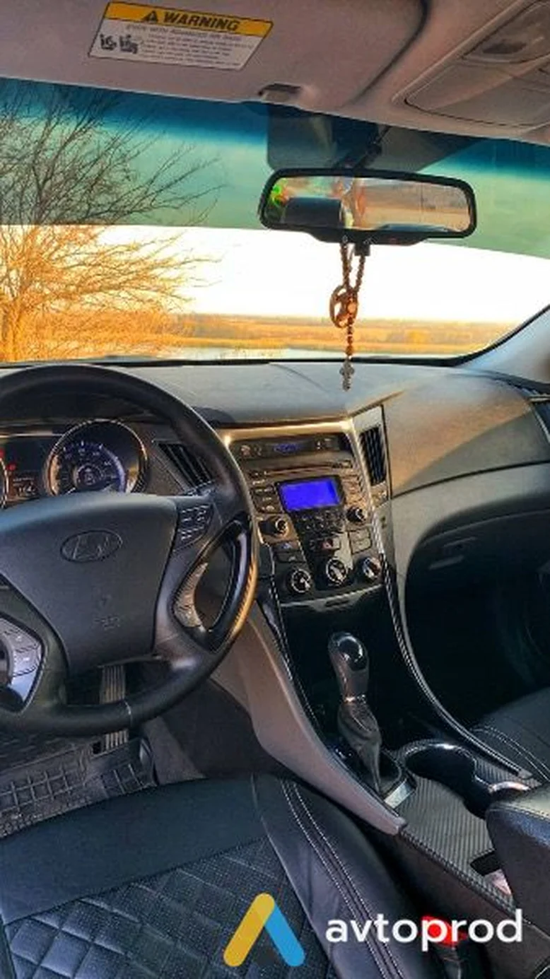 Фото 1 - Hyundai Sonata 2013