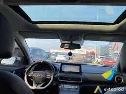 Photo 2 - Hyundai Kona 2019