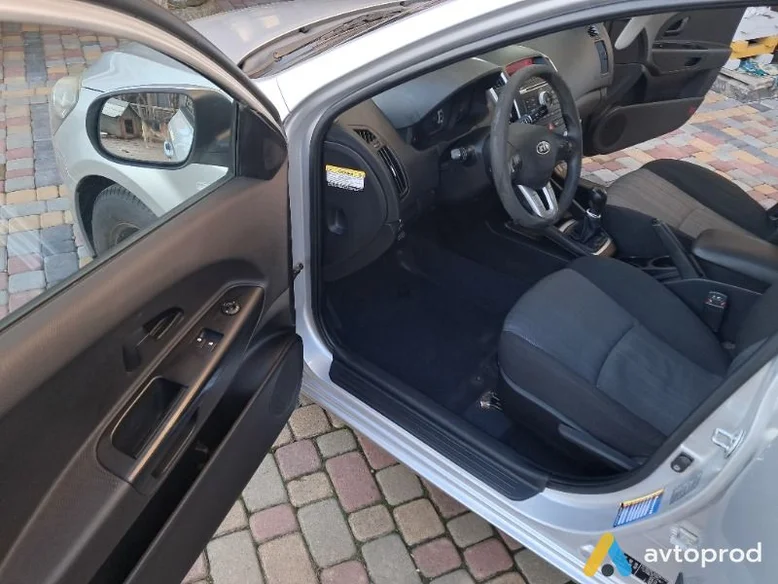 Фото 4 - Kia Cee'd 2010