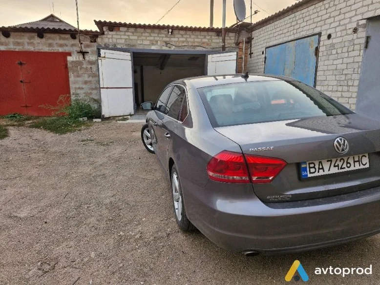 Фото 3 - Volkswagen Passat 2013