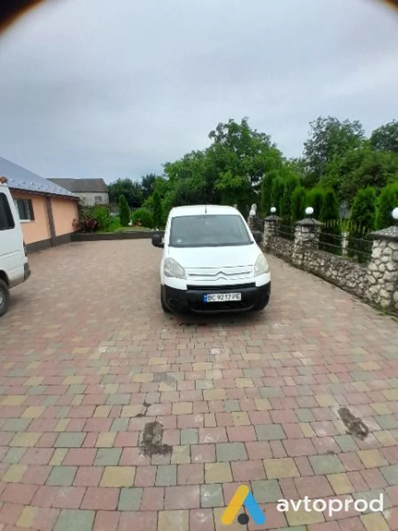 Фото 3 - Citroen Berlingo 2011