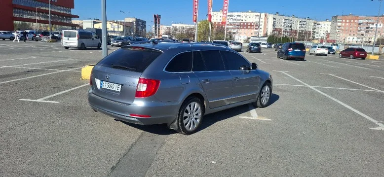 Фото 4 - Skoda Superb 2010