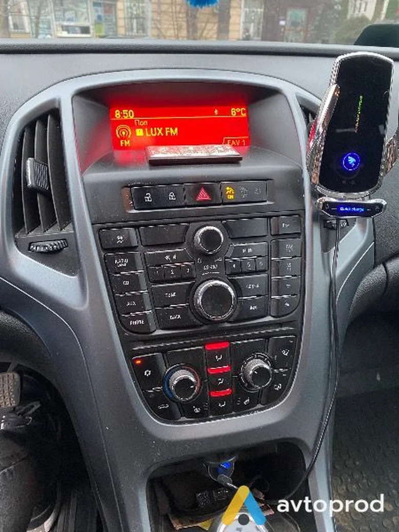 Фото 1 - Opel Astra 2013