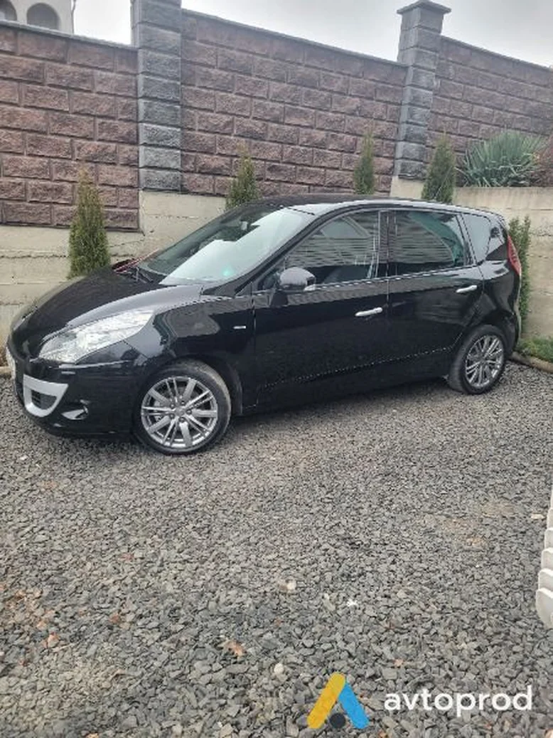 Фото 4 - Renault Scenic 2012