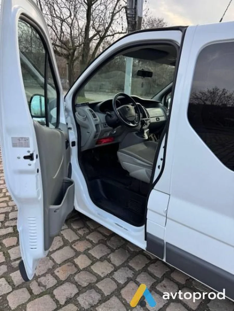 Фото 2 - Opel Vivaro 2012