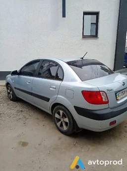 Фото 2 - Kia Rio 2008