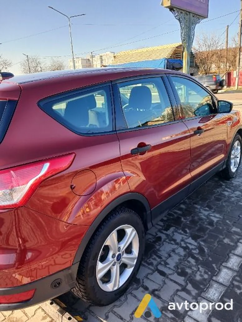 Фото 1 - Ford Escape 2015