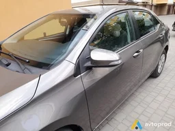 Фото 2 - Toyota Corolla 2016