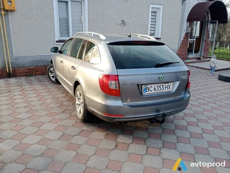 Фото 4 - Skoda Superb 2012