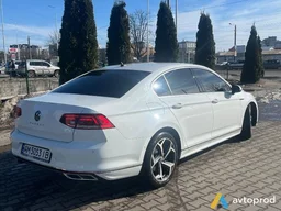 Photo 3 - Volkswagen Passat 2021