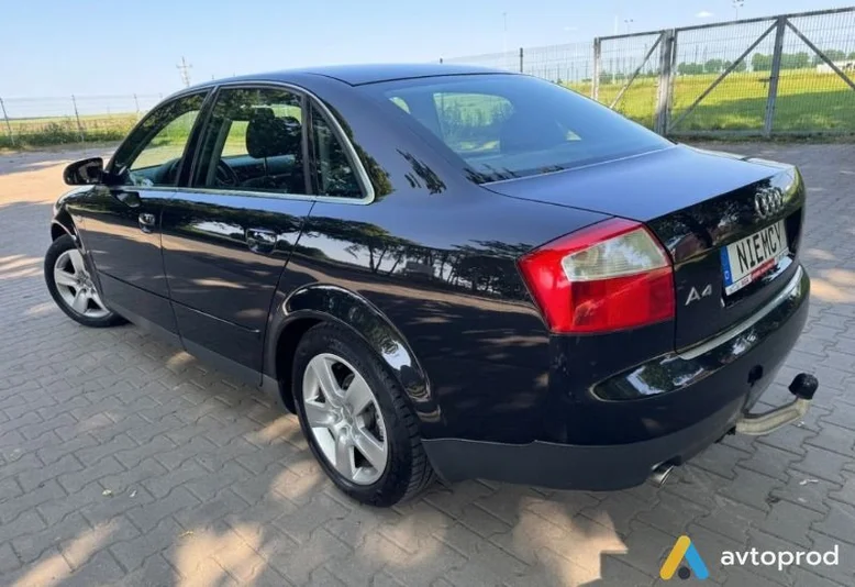 Фото 4 - Audi A4 2001