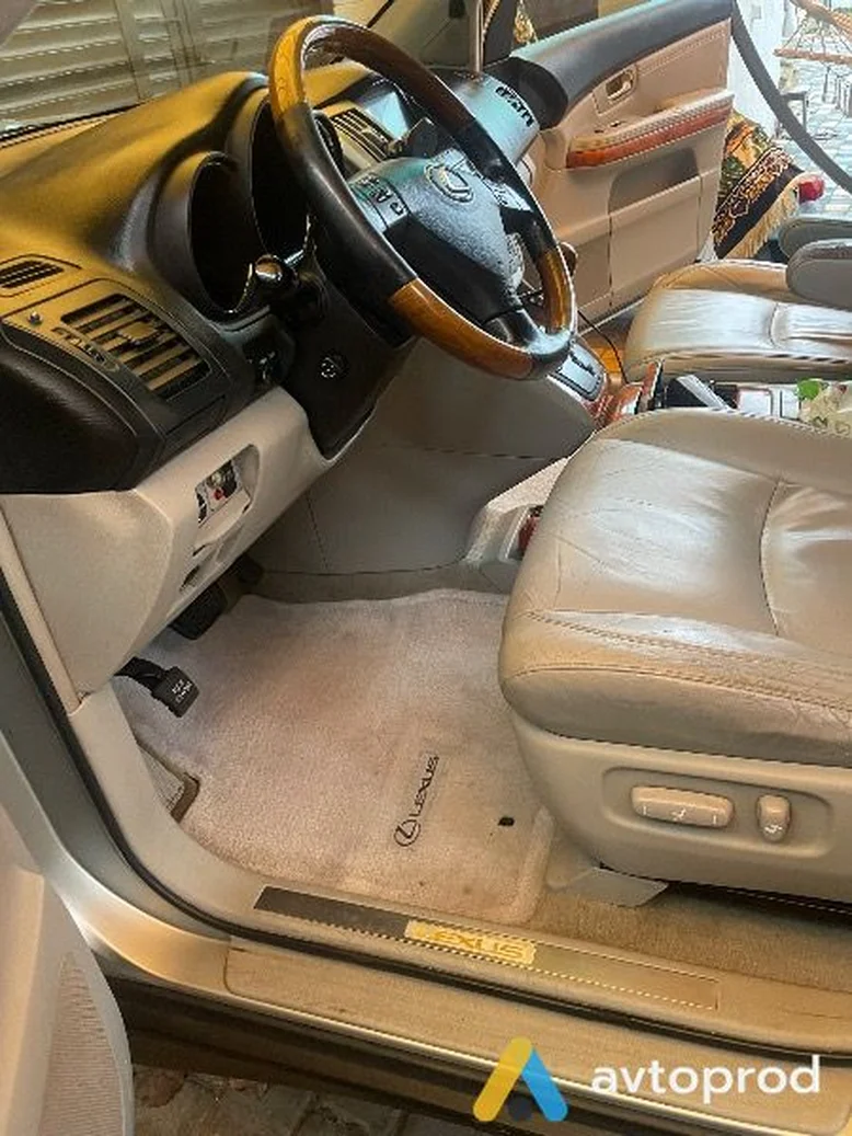 Фото 2 - Lexus RX 2005