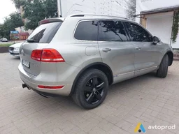 Фото 4 - Volkswagen Touareg 2011