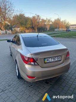 Фото 3 - Hyundai Accent 2011