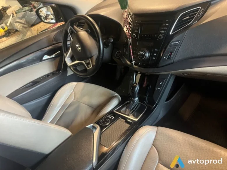 Фото 1 - Hyundai i40 2012