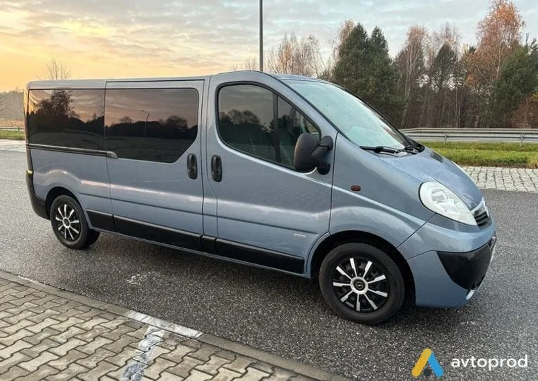 Фото 1 - Opel Vivaro 2011