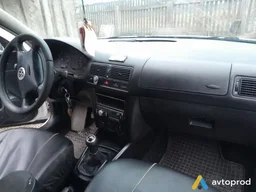 Photo 3 - Volkswagen Golf 1998