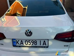 Photo 3 - Volkswagen Jetta 2016