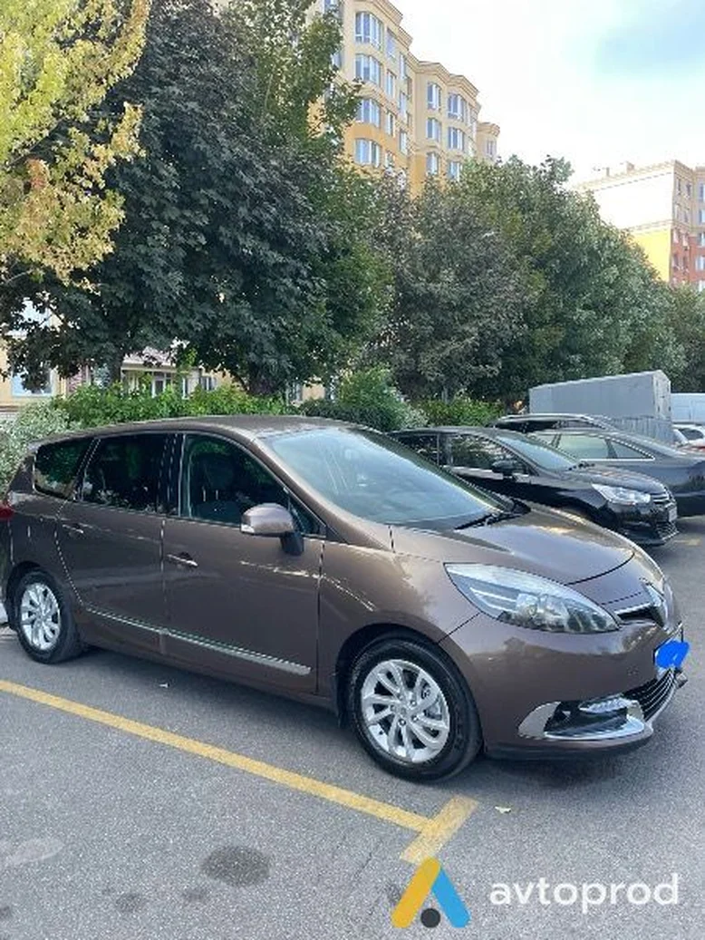 Фото 3 - Renault Grand Scenic 2012