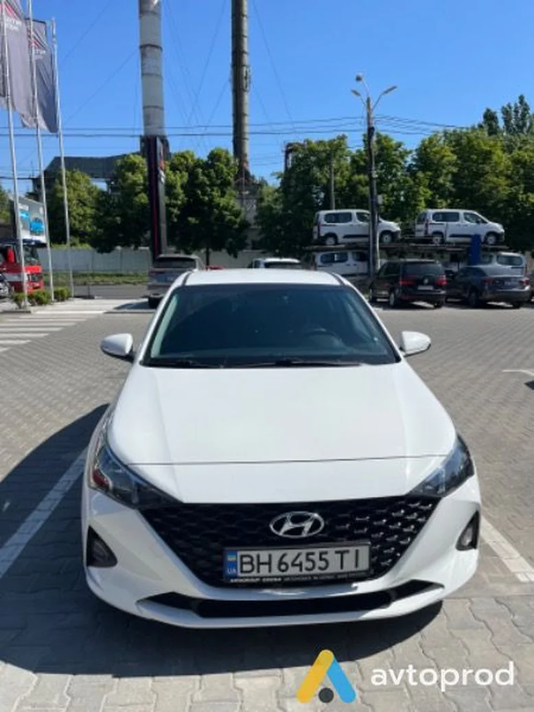 Фото 1 - Hyundai Accent 2020