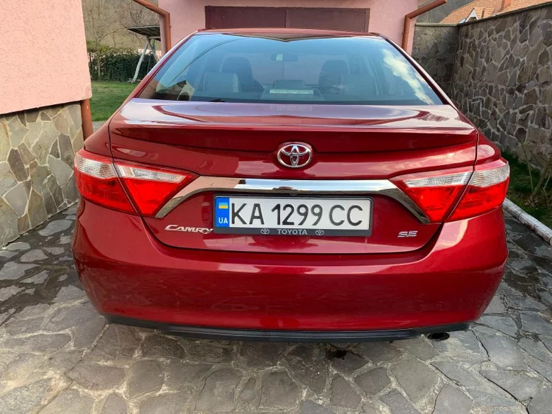 Фото 3 - Toyota Camry 2017