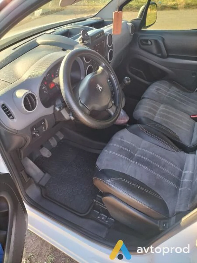 Фото 3 - Peugeot Partner 2017