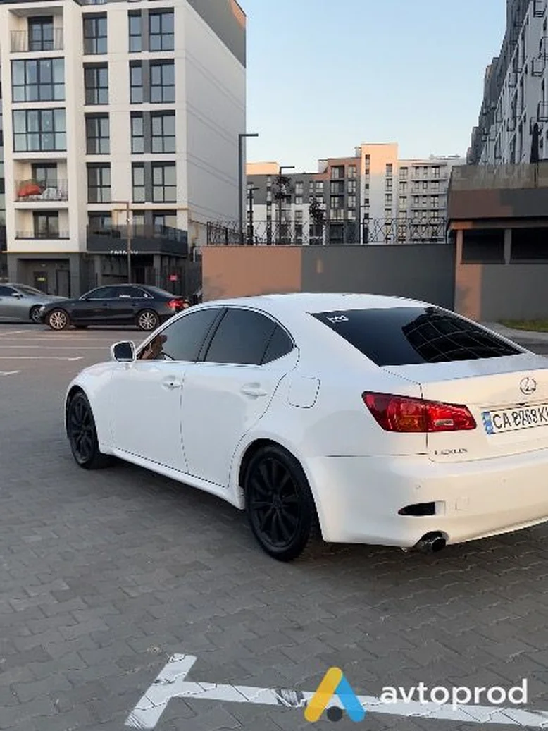Фото 2 - Lexus IS 2006