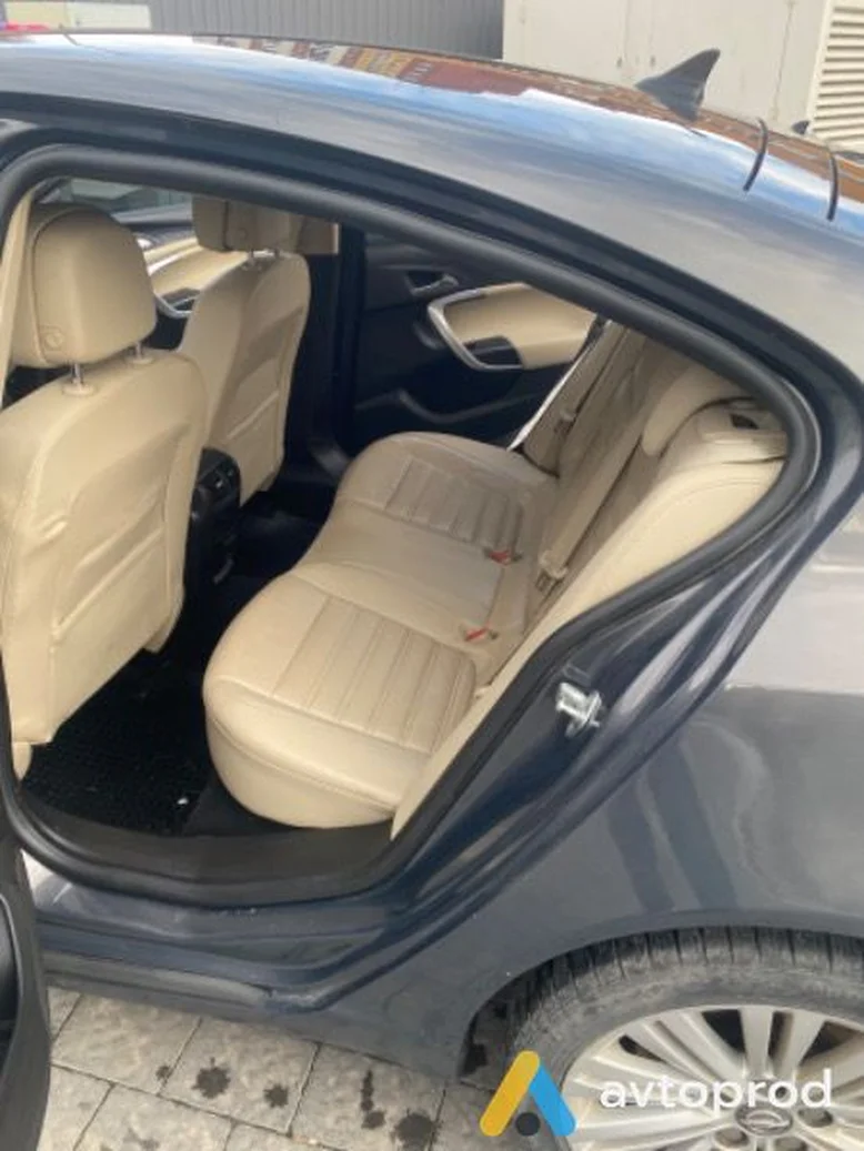 Фото 2 - Opel Insignia 2014