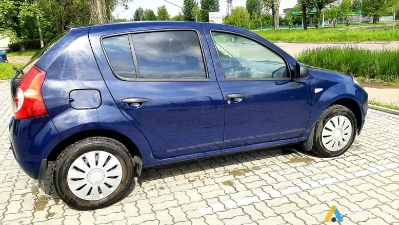 Фото 1 - Dacia Sandero 2012