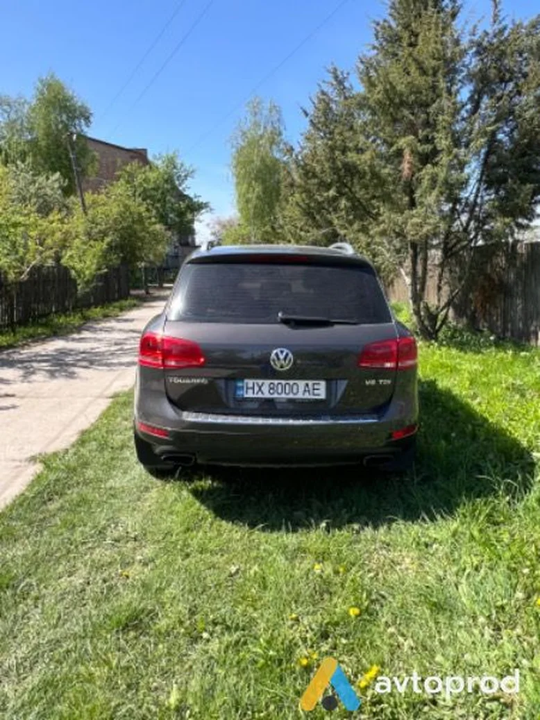 Фото 4 - Volkswagen Touareg 2011