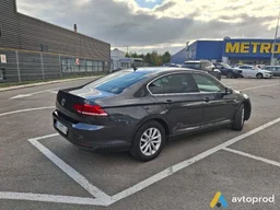 Photo 3 - Volkswagen Passat 2018