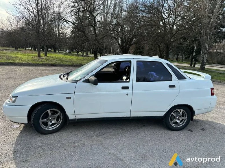 Фото 2 - VAZ 2110 2001